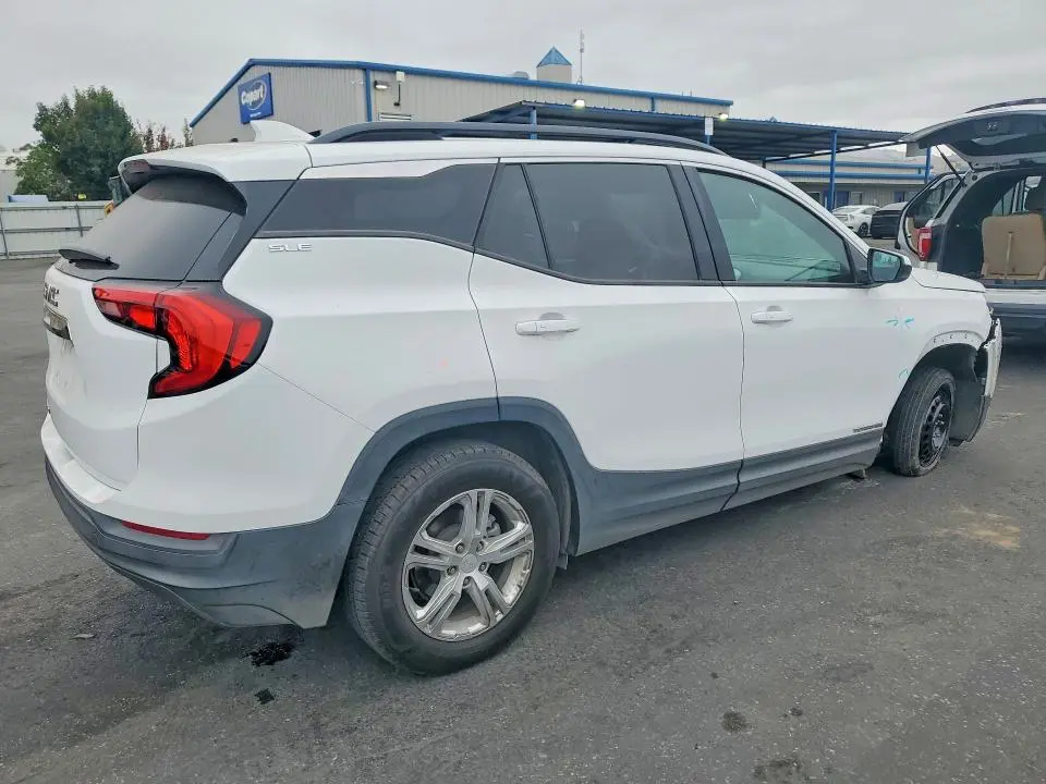 2019 GMC TERRAIN SLE  