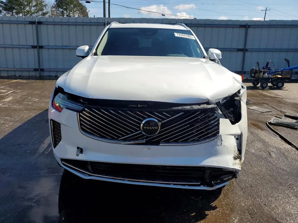 2025 VOLVO XC90 CORE  