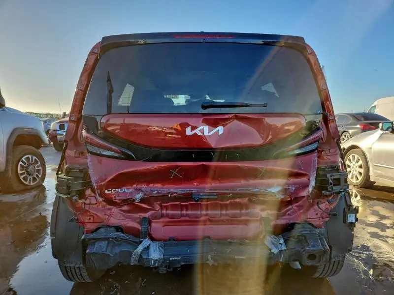 2023 KIA SOUL LX  