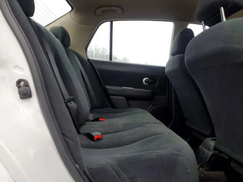 2011 NISSAN VERSA 1.8 S  
