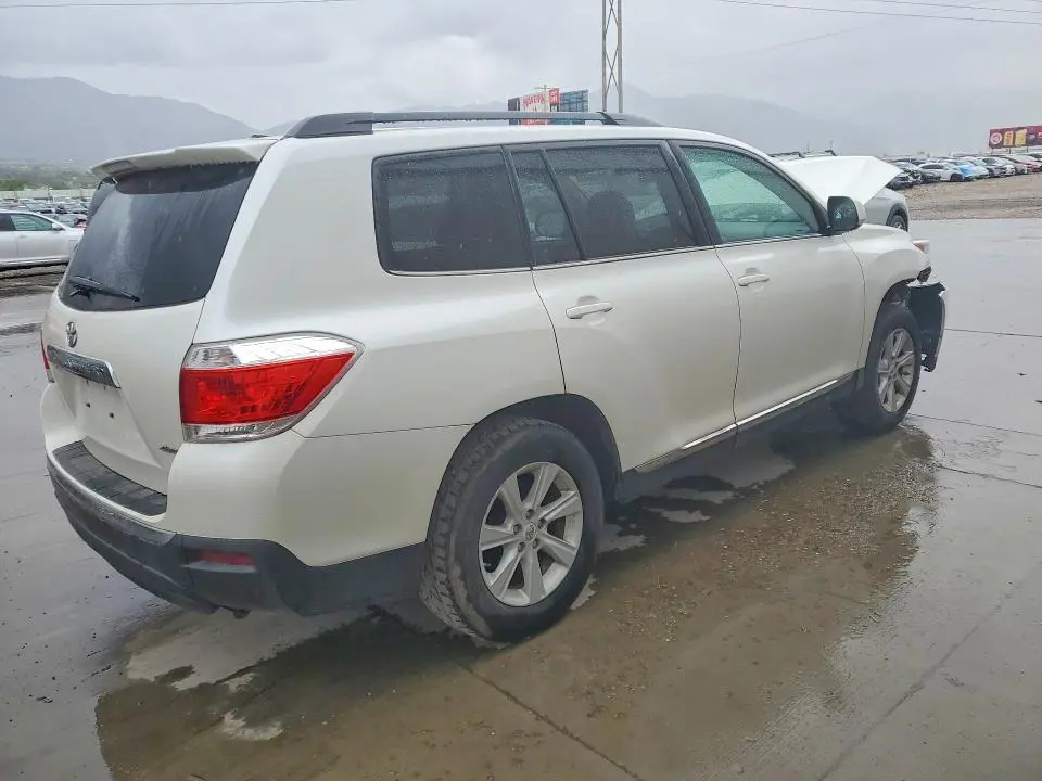 2012 TOYOTA HIGHLANDER   