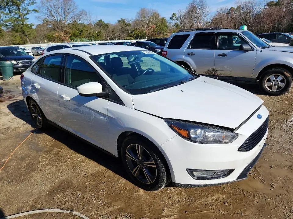 2018 FORD FOCUS SE  