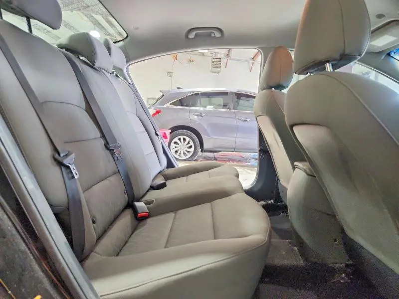 2015 KIA FORTE LX  