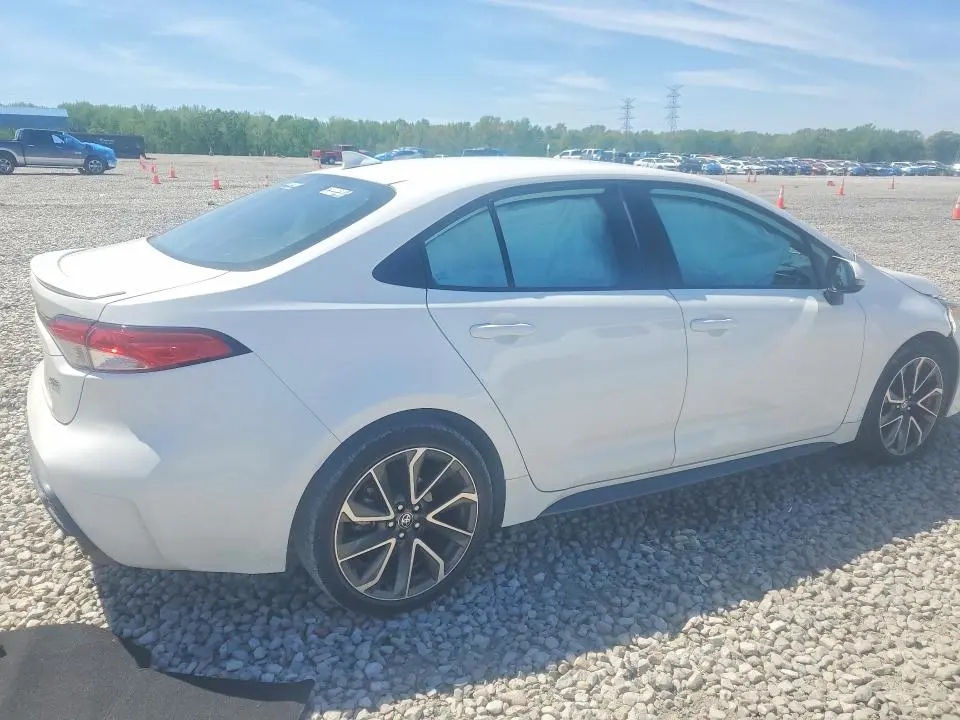 2021 TOYOTA COROLLA SE  