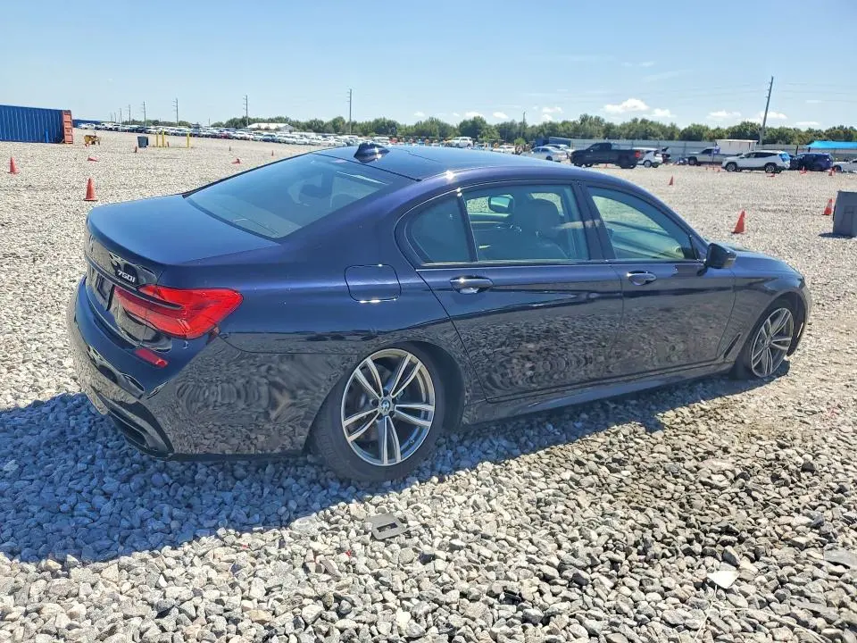 2018 BMW 750 XI  