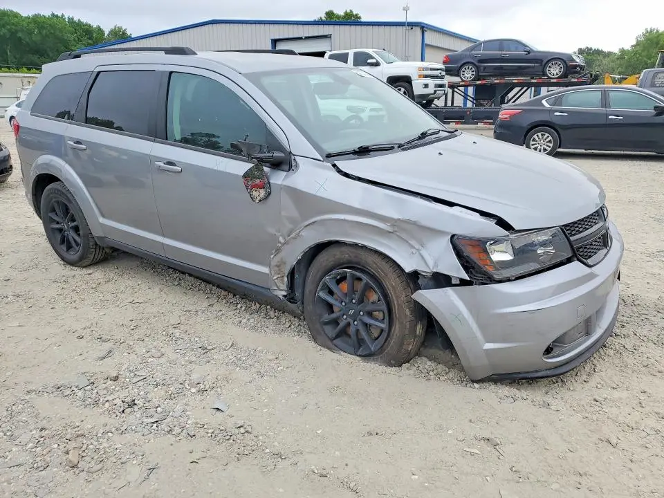 2020 DODGE JOURNEY SE  