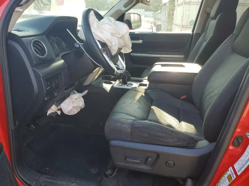 2016 TOYOTA TUNDRA CREWMAX SR5  