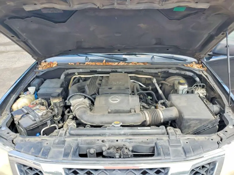 2011 NISSAN FRONTIER S  