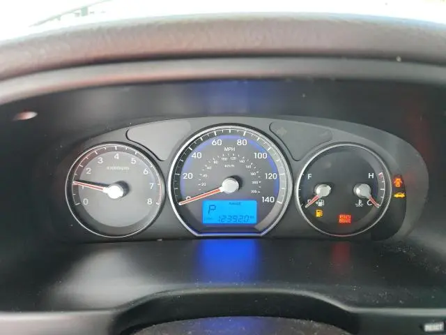 2012 HYUNDAI SANTA FE SE  