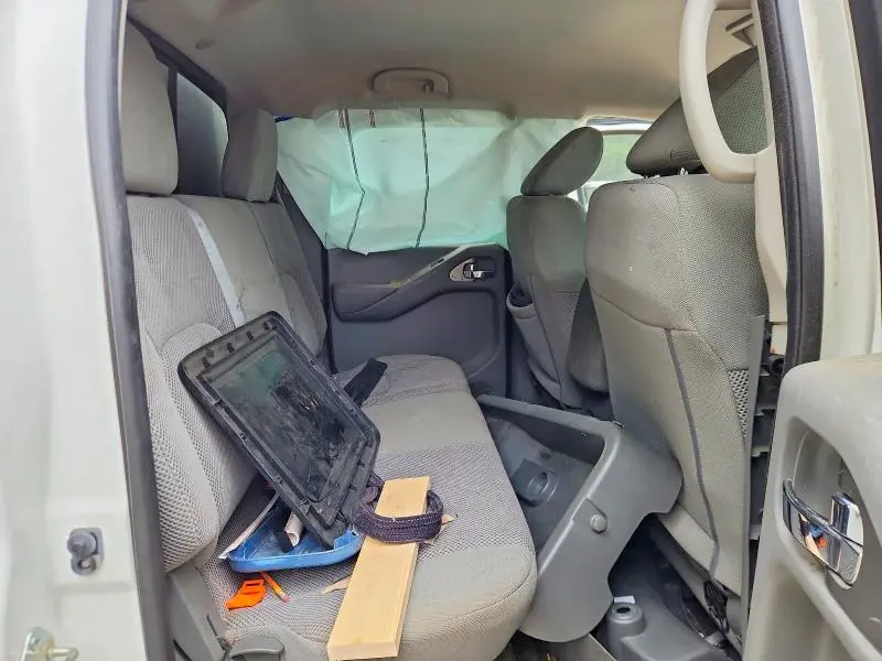 2018 NISSAN FRONTIER SV  