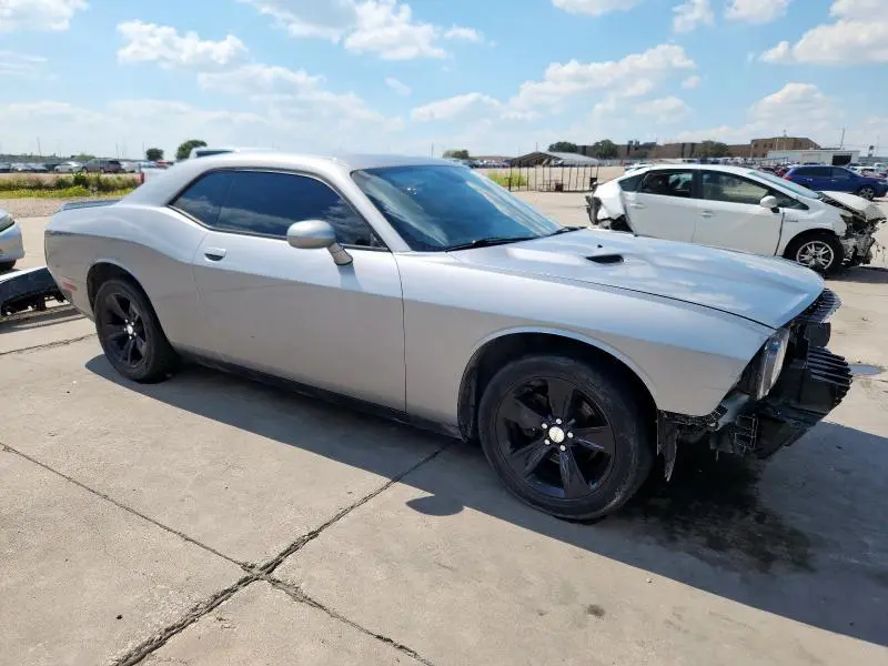 2015 DODGE CHALLENGER SXT  