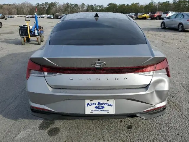2021 HYUNDAI ELANTRA SEL  