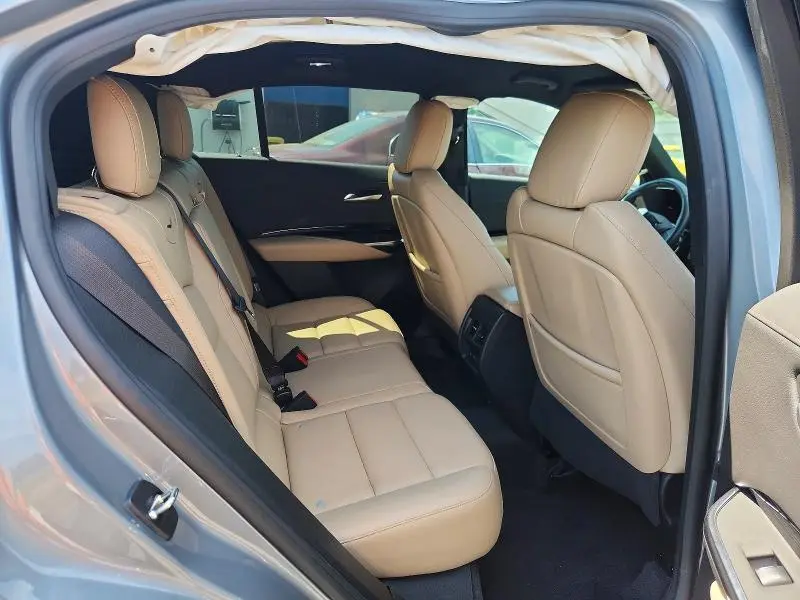2024 CADILLAC XT4 LUXURY  