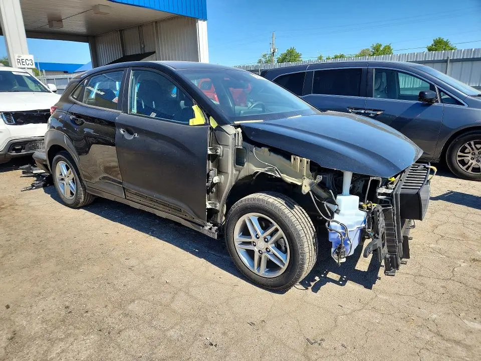 2020 HYUNDAI KONA SE  