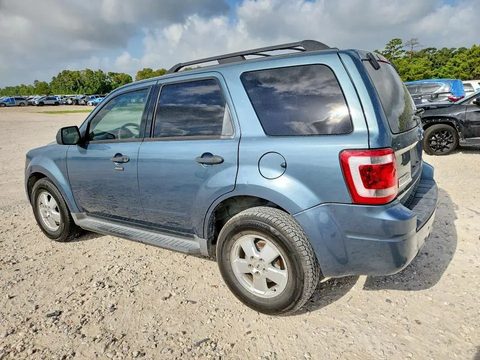 2011 FORD ESCAPE XLT  