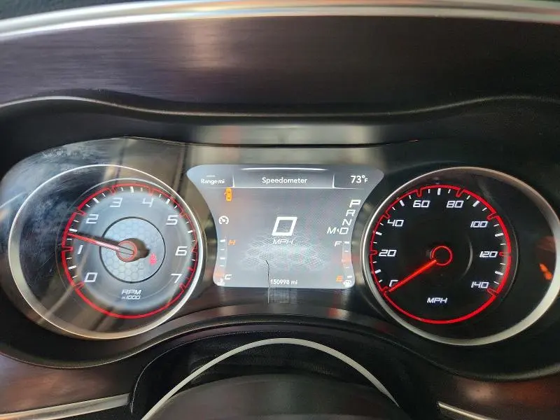 2015 DODGE CHARGER SE  