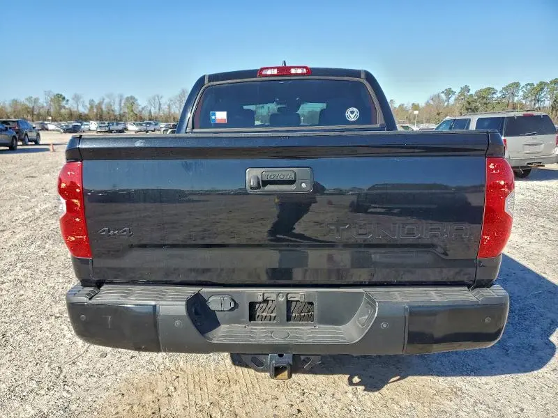 2021 TOYOTA TUNDRA CREWMAX SR5  