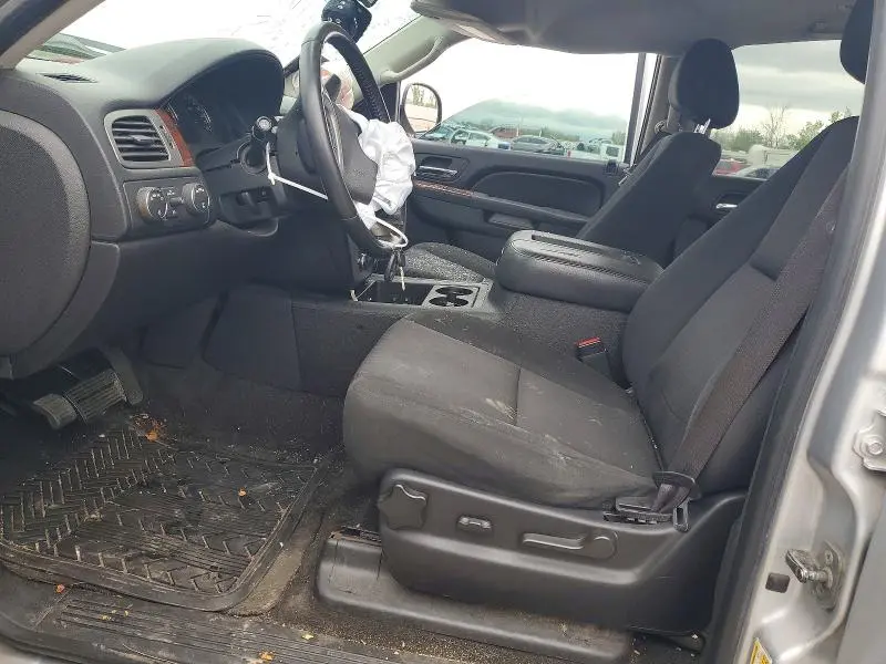 2012 GMC YUKON SLE  