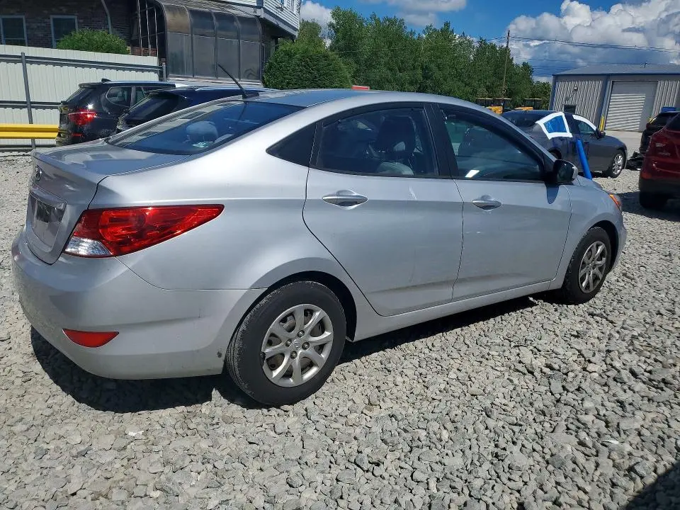 2012 HYUNDAI ACCENT GLS  