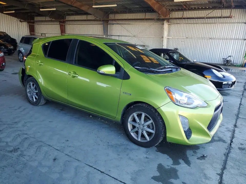 2015 TOYOTA PRIUS C THREE  