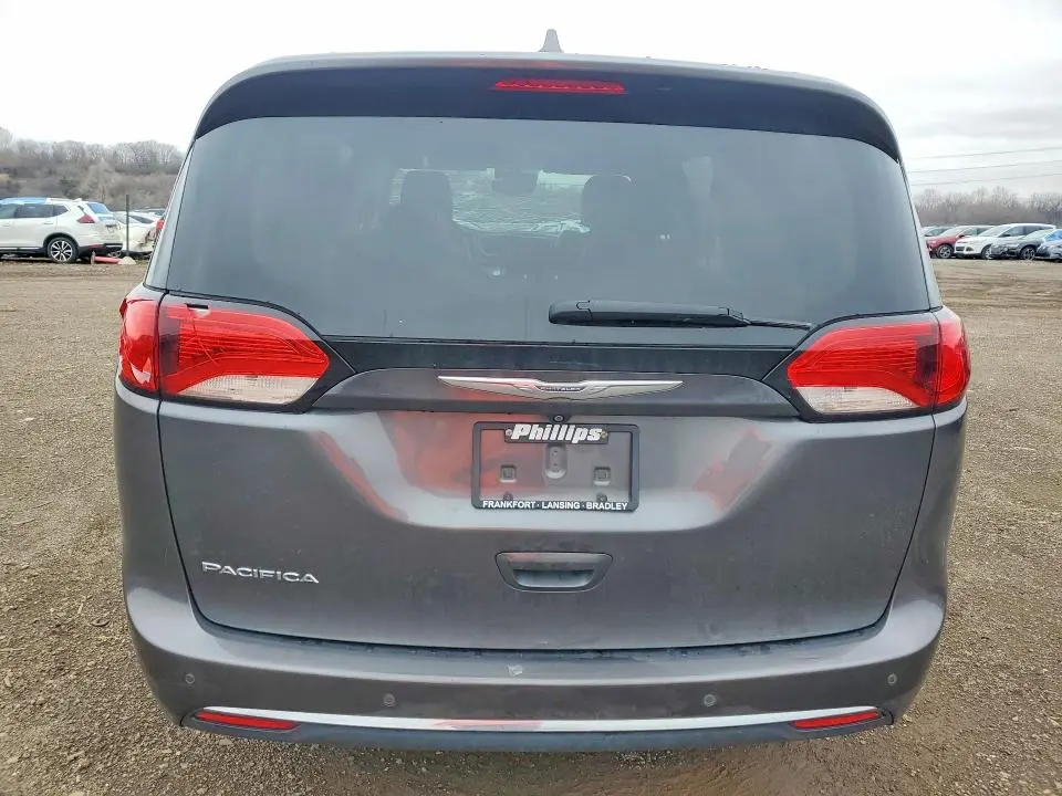 2017 CHRYSLER PACIFICA TOURING L PLUS  