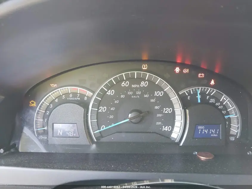 2014 TOYOTA CAMRY SE