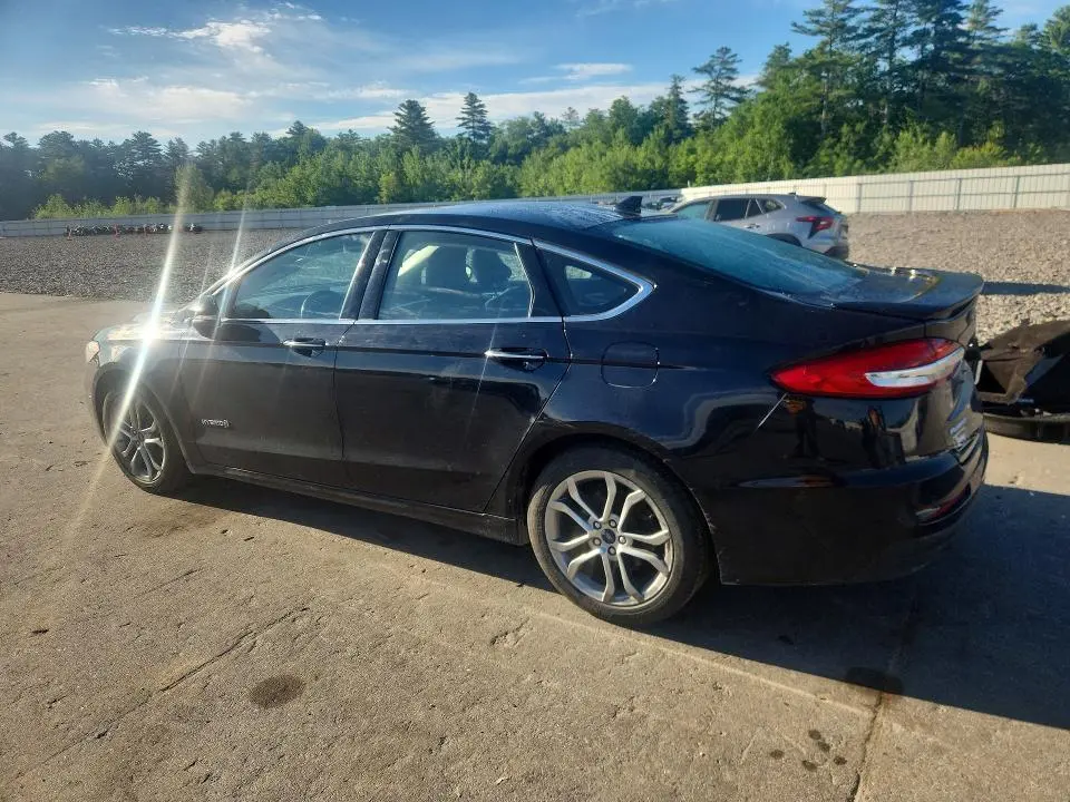 2019 FORD FUSION TITANIUM  