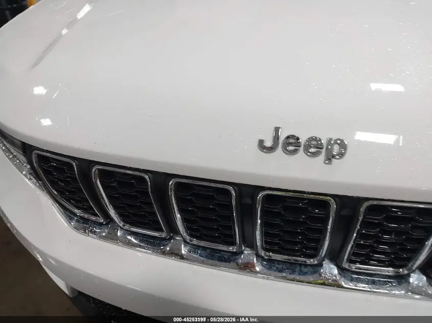 2023 JEEP GRAND CHEROKEE LAREDO 4X4