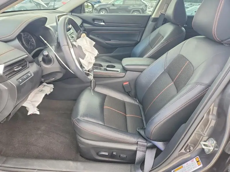 2022 NISSAN ALTIMA SR  