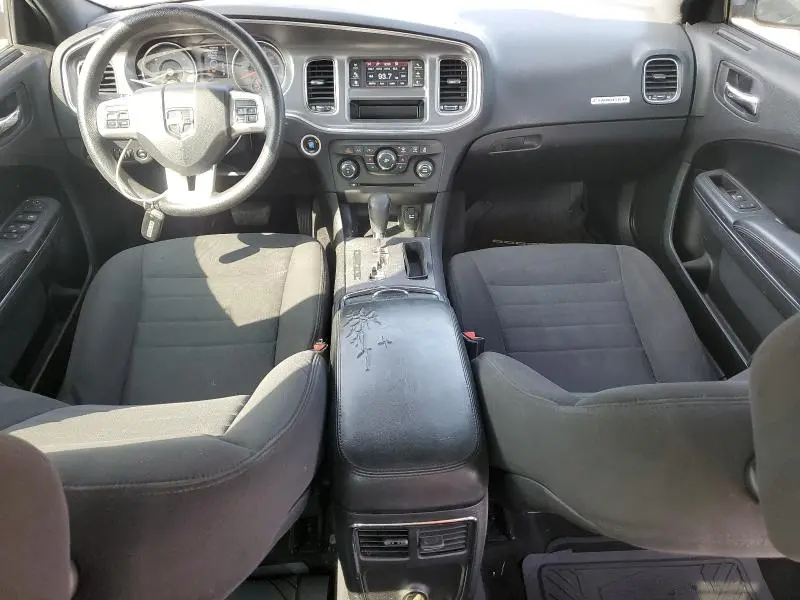 2013 DODGE CHARGER SE  