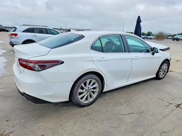 2022 TOYOTA CAMRY LE  
