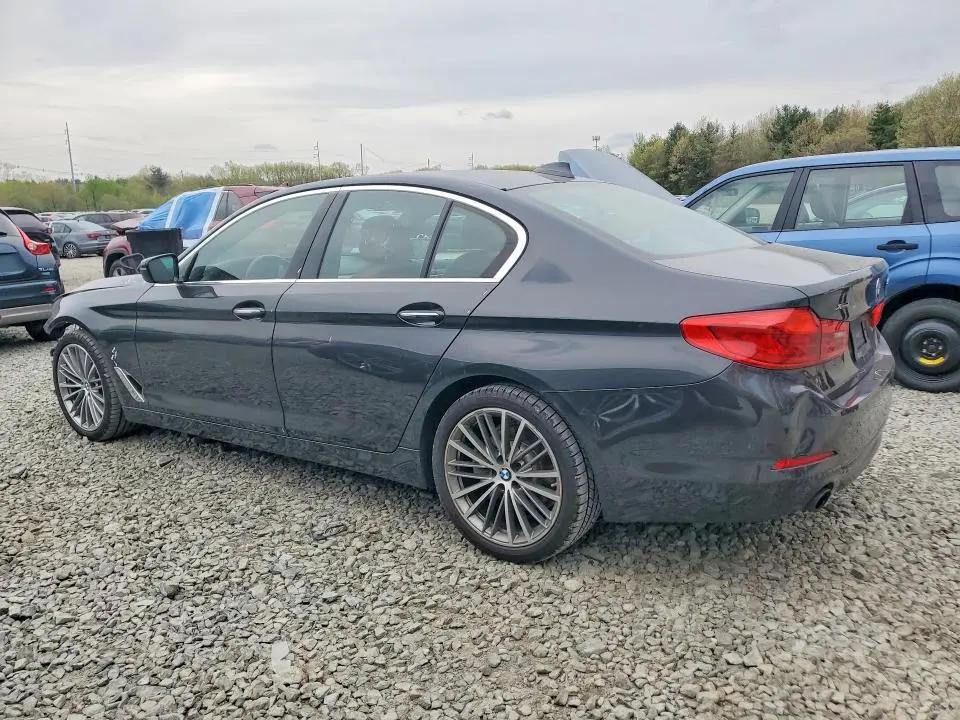 2017 BMW 530 XI  
