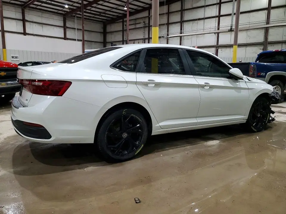 2025 VOLKSWAGEN JETTA SE  