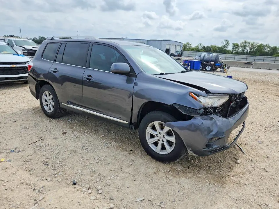 2013 TOYOTA HIGHLANDER BASE  