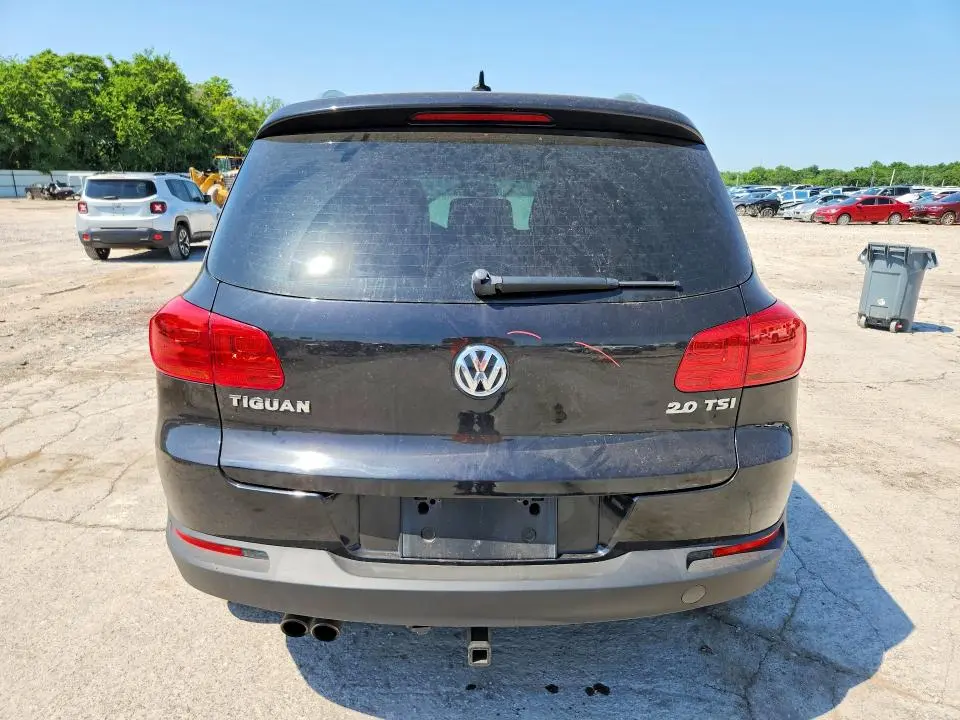 2013 VOLKSWAGEN TIGUAN S  
