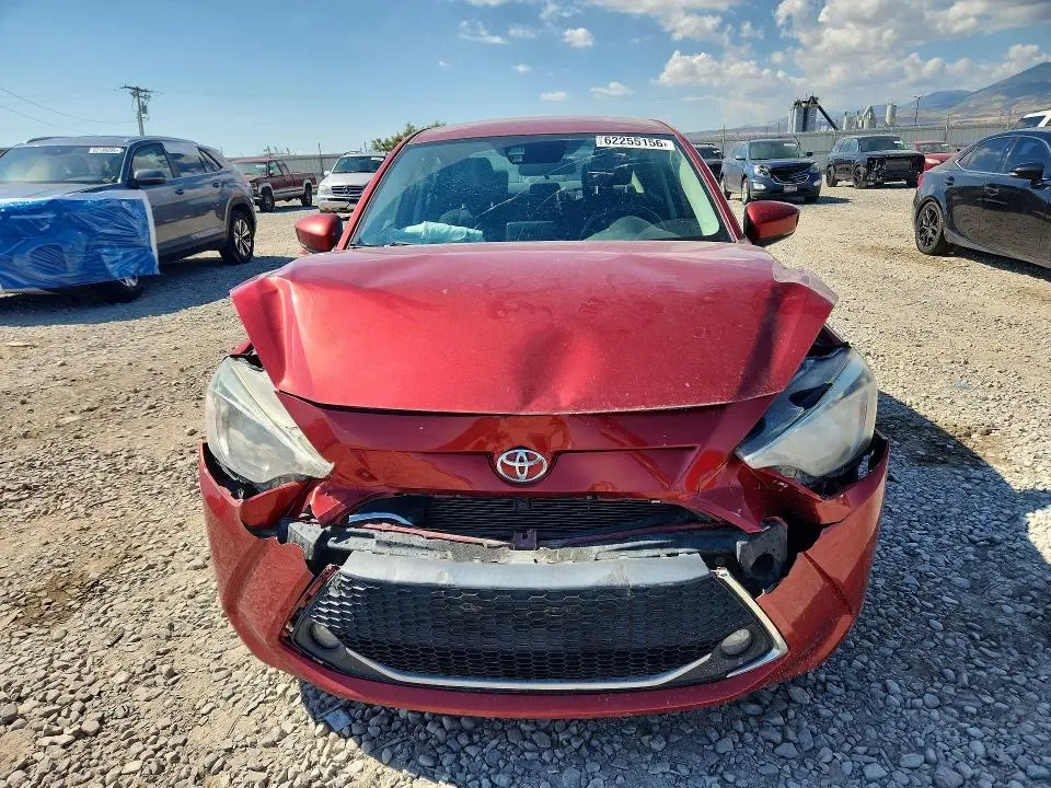 2019 TOYOTA YARIS LE  