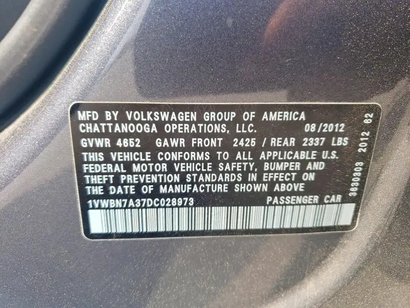 2013 VOLKSWAGEN PASSAT SE  