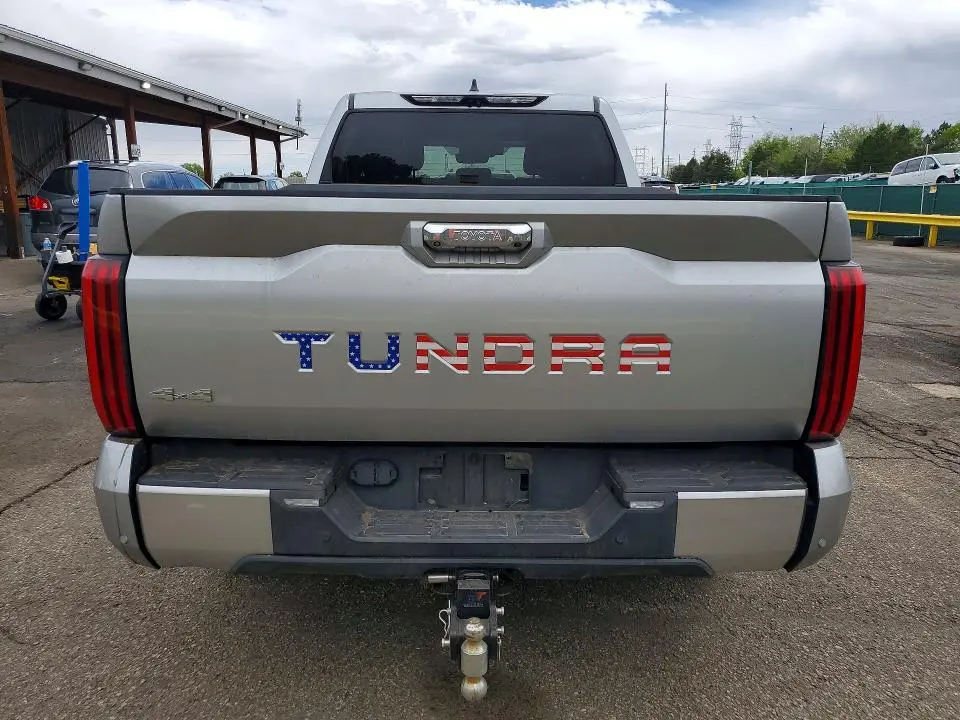 2022 TOYOTA TUNDRA CREWMAX LIMITED  