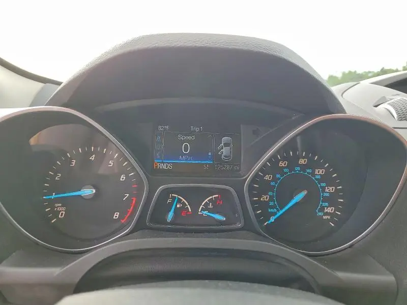 2016 FORD ESCAPE SE  