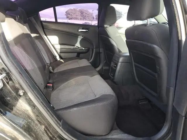 2016 DODGE CHARGER SE  