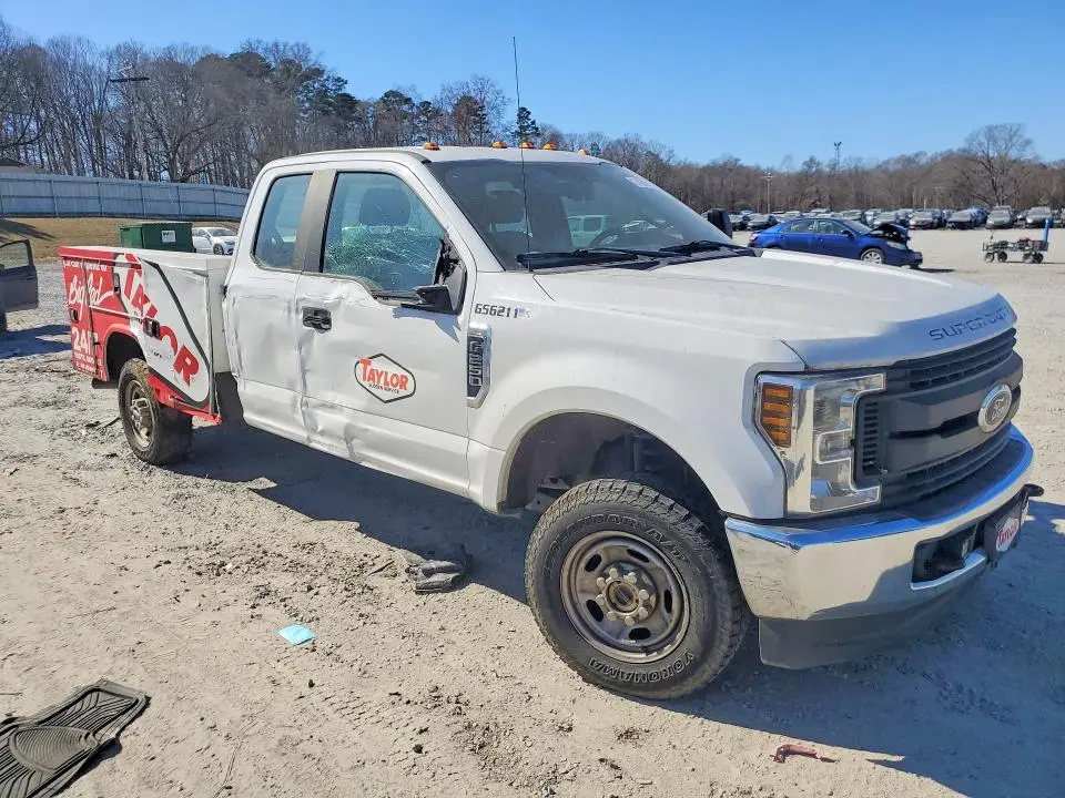 2019 FORD F250 SUPER