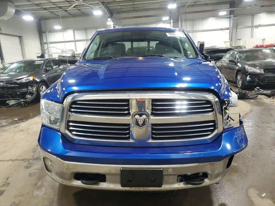 2017 RAM 1500 SLT  