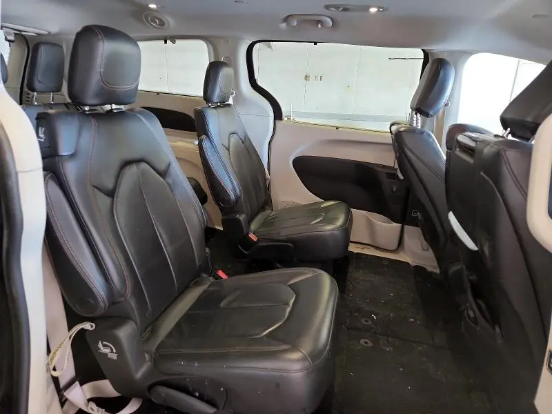 2017 CHRYSLER PACIFICA TOURING L PLUS  