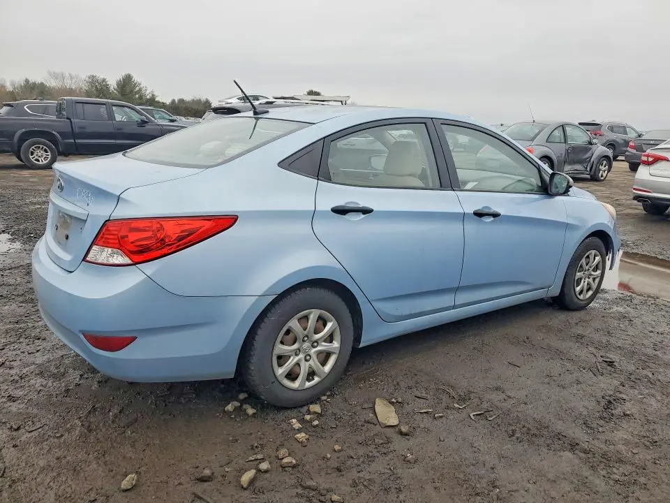 2012 HYUNDAI ACCENT GLS  