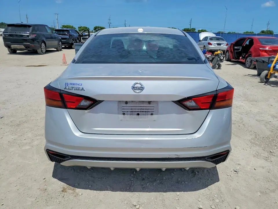 2019 NISSAN ALTIMA S  