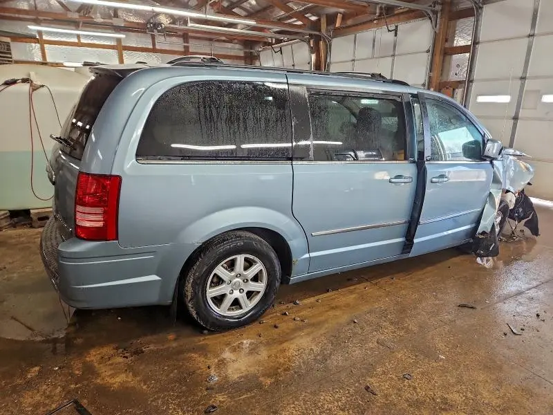 2010 CHRYSLER TOWN & COUNTRY TOURING  