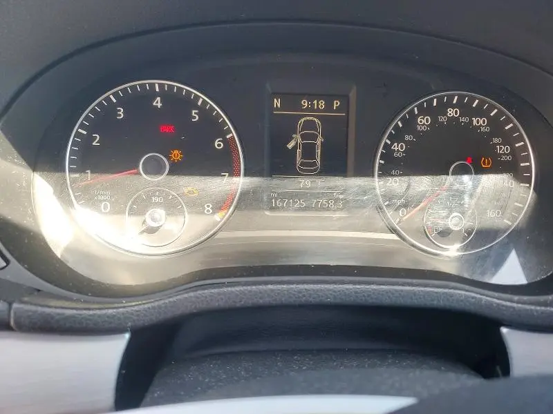 2013 VOLKSWAGEN PASSAT SE  