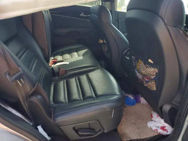 2017 KIA SORENTO EX V6  