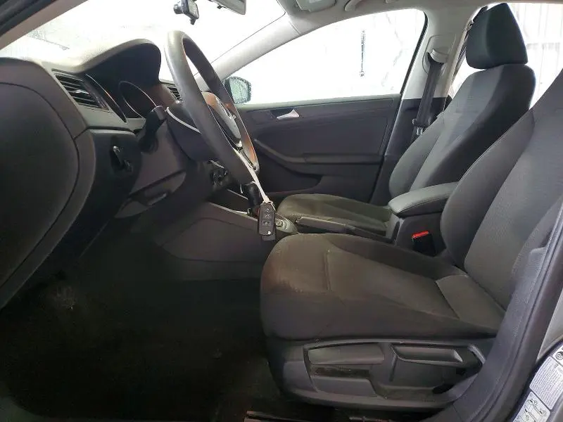 2015 VOLKSWAGEN JETTA BASE  