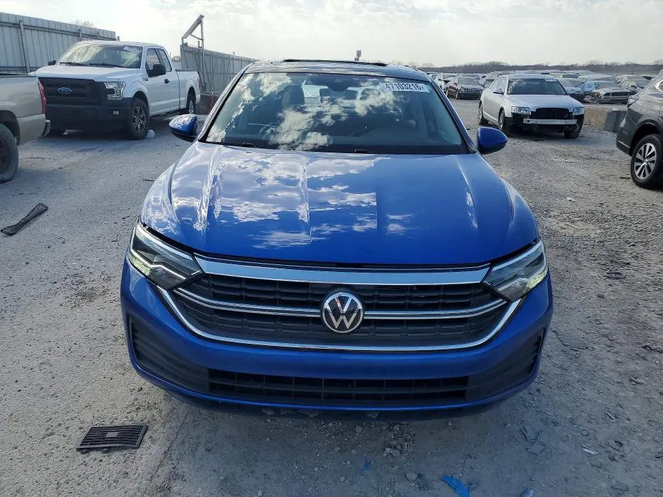 2024 VOLKSWAGEN JETTA SE  